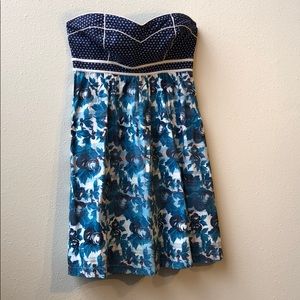 Blue floral strapless dress